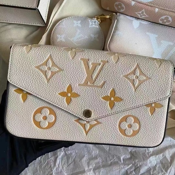lv 2nd hand brand new - Picture 1 of 1